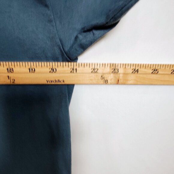 Graceland Women's L Elvis Presley "The Home of Elvis Presley" T-Shirt NWOT - Picture 8 of 9